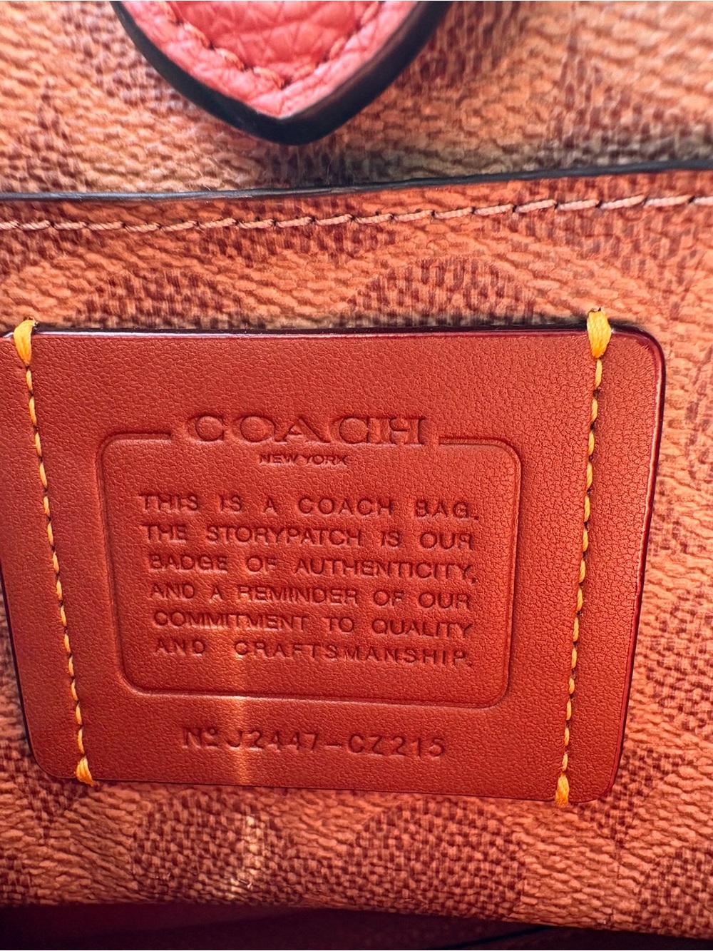 COACH Relay Tote Bag 17 With Coach Tokyo Graphic & Fox Pin CZ215 - Picture 12 of 16